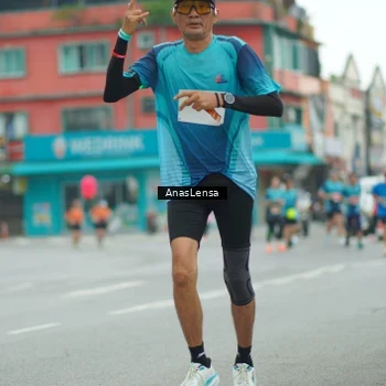 Runner Photo 8872460