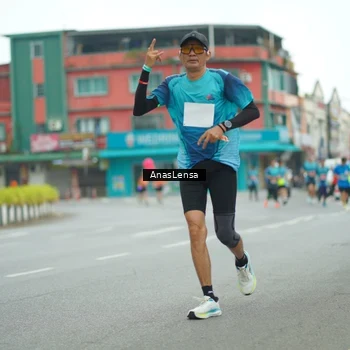 Runner Photo 8872462