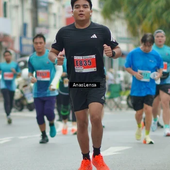 Runner Photo 8872486