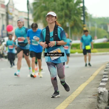 Runner Photo 8872535
