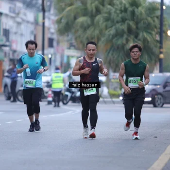 Runner Photo 8872551