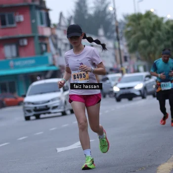 Runner Photo 8872642