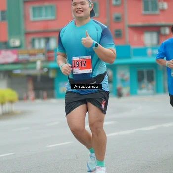 Runner Photo 8872668
