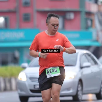 Runner Photo 8872792