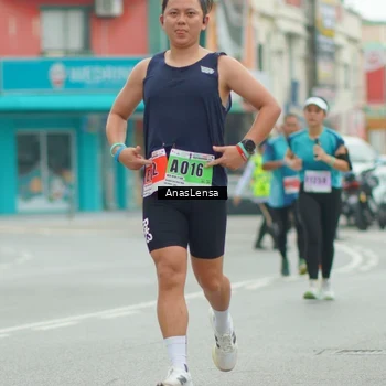 Runner Photo 8873078