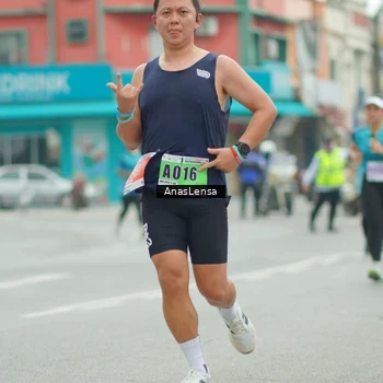 Runner Photo 8873083