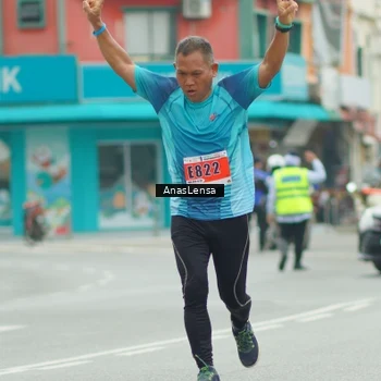 Runner Photo 8873159