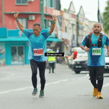 Runner Photo 8873165