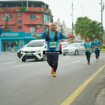 Runner Photo 8873174