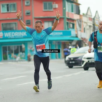 Runner Photo 8873175