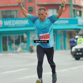 Runner Photo 8873176