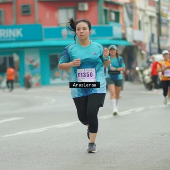 Runner Photo 8873335