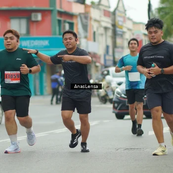 Runner Photo 8873544
