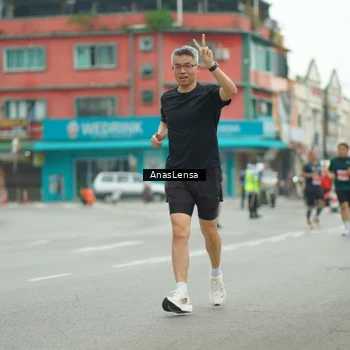 Runner Photo 8873554