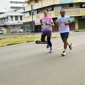 Runner Photo 8873610
