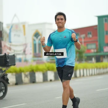 Runner Photo 8873645