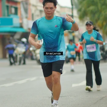 Runner Photo 8873704
