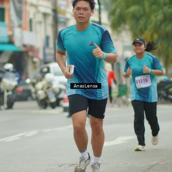 Runner Photo 8873730