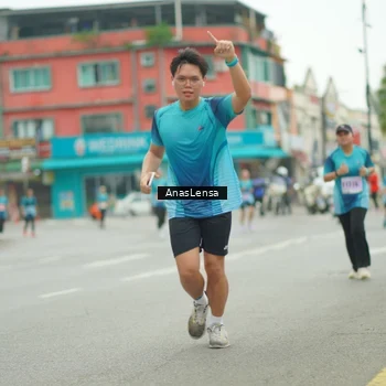 Runner Photo 8873771