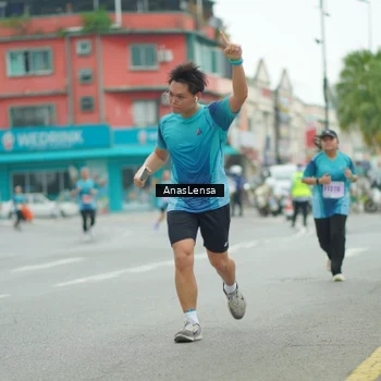 Runner Photo 8873773