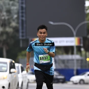 Runner Photo 8874350