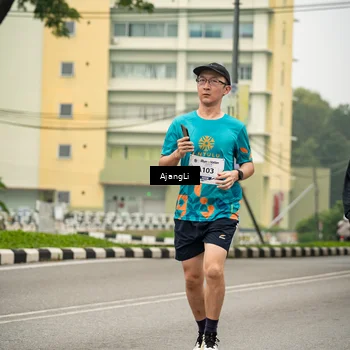 Runner Photo 8874508