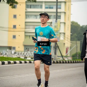 Runner Photo 8874513