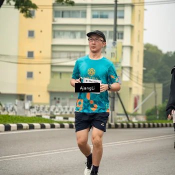 Runner Photo 8874558