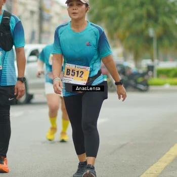Runner Photo 8874676
