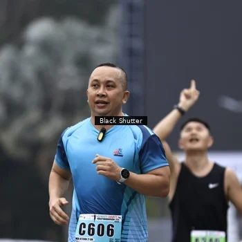 Runner Photo 8874679