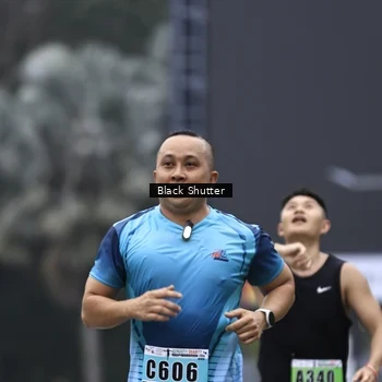 Runner Photo 8874681
