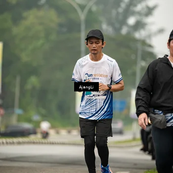 Runner Photo 8874725