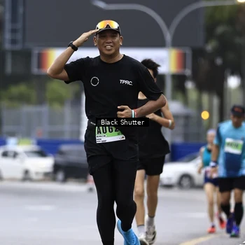 Runner Photo 8874782