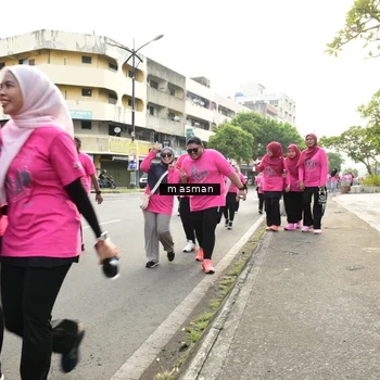 Runner Photo 8875010