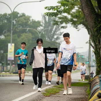 Runner Photo 8875021