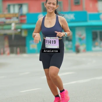 Runner Photo 8875086