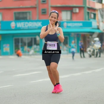 Runner Photo 8875091