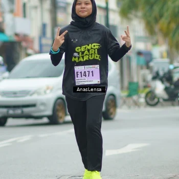 Runner Photo 8875207