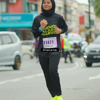 Runner Photo 8875285