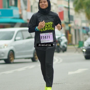 Runner Photo 8875296