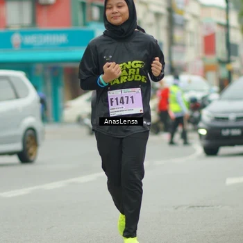 Runner Photo 8875316