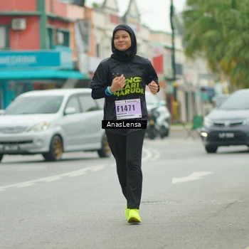 Runner Photo 8875318