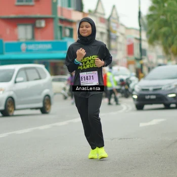 Runner Photo 8875335
