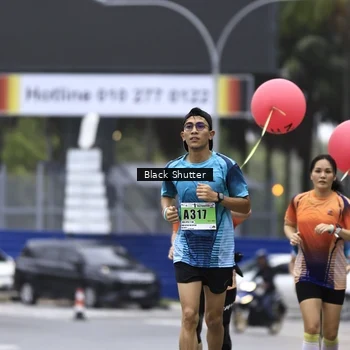 Runner Photo 8875343