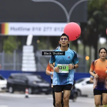 Runner Photo 8875379