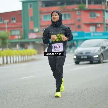 Runner Photo 8875417