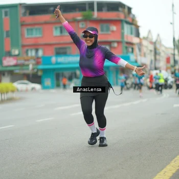 Runner Photo 8875789
