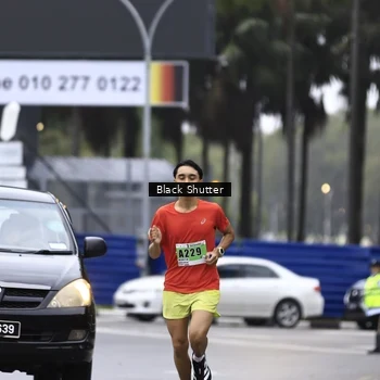 Runner Photo 8875844