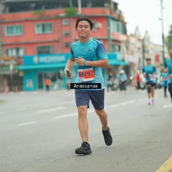 Runner Photo 8875927
