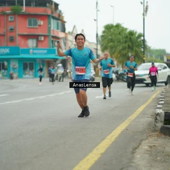 Runner Photo 8875963